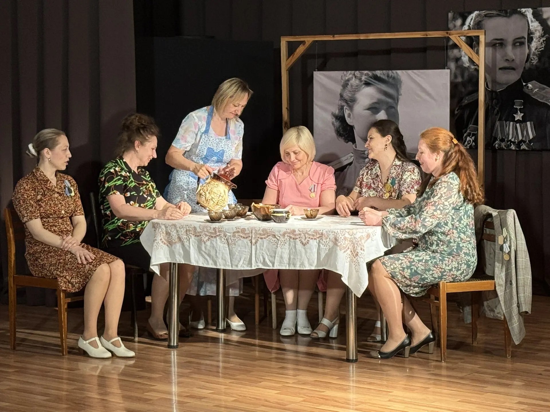 Премьера спектакля «У войны не женское лицо» прошла с аншлагом